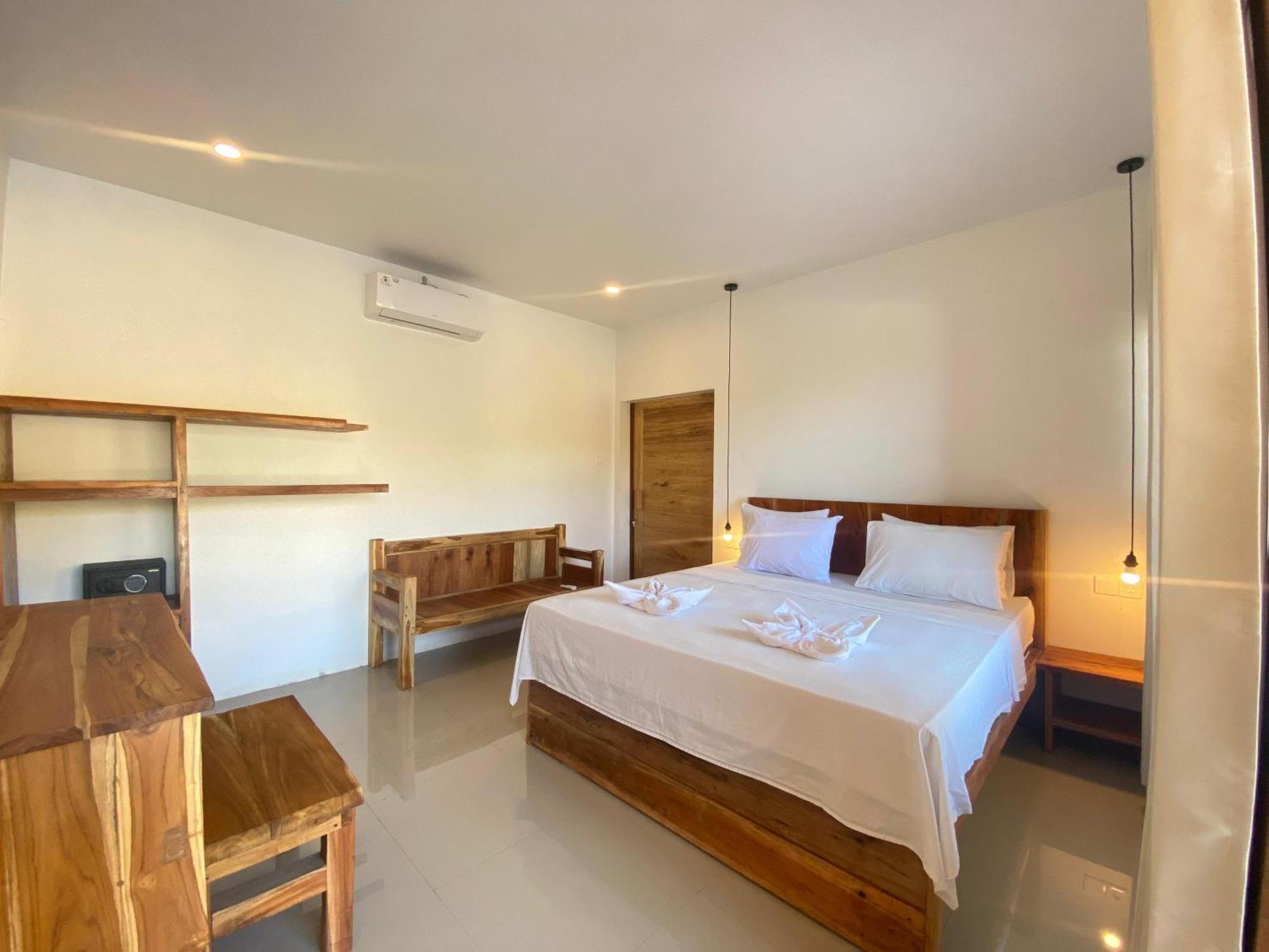 Sky Mountain Views Hotel Kuta  Exterior foto