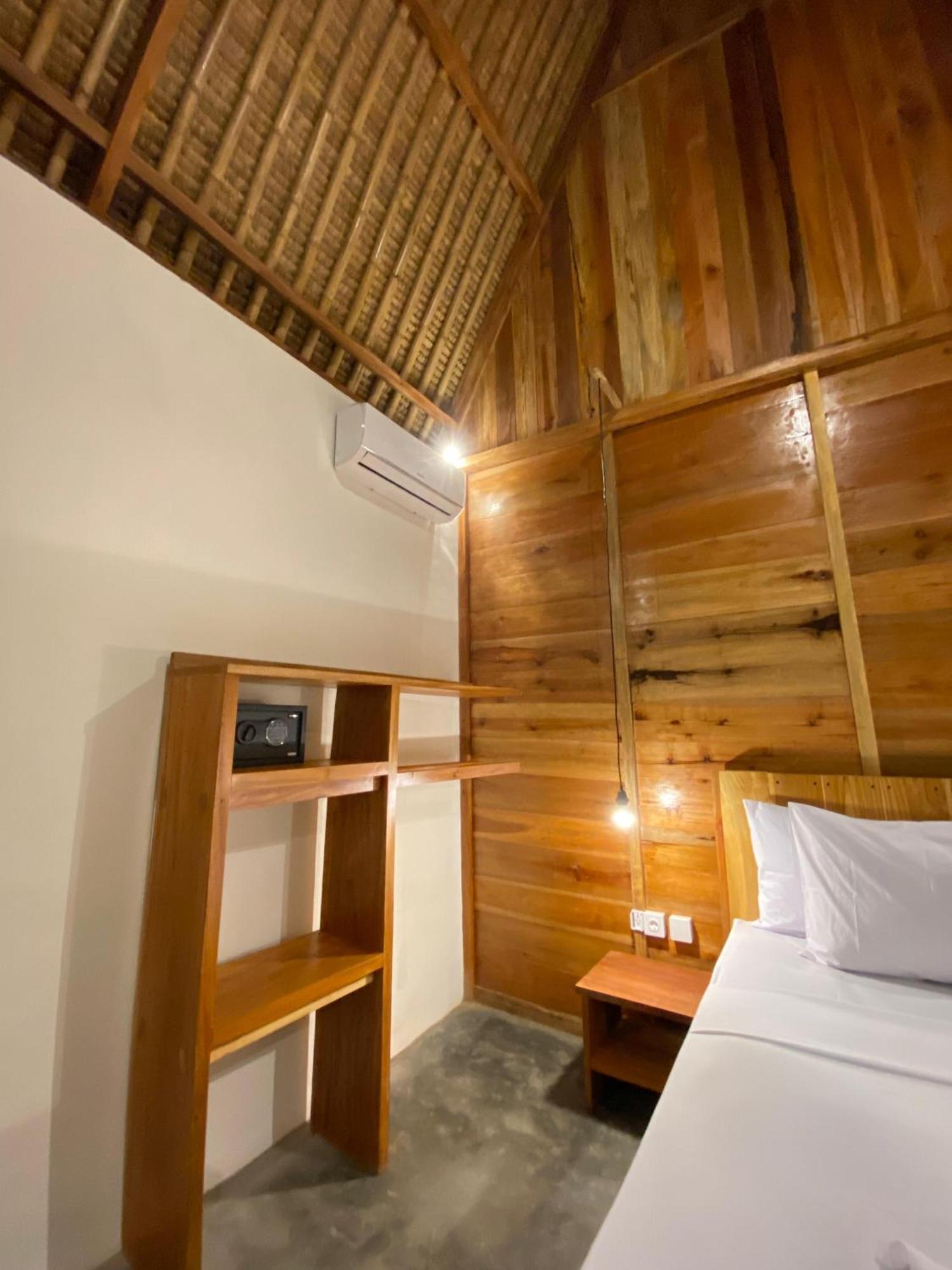 Sky Mountain Views Hotel Kuta  Exterior foto