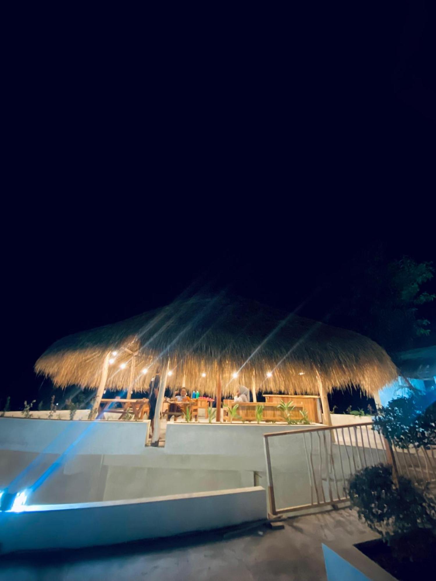 Sky Mountain Views Hotel Kuta  Exterior foto