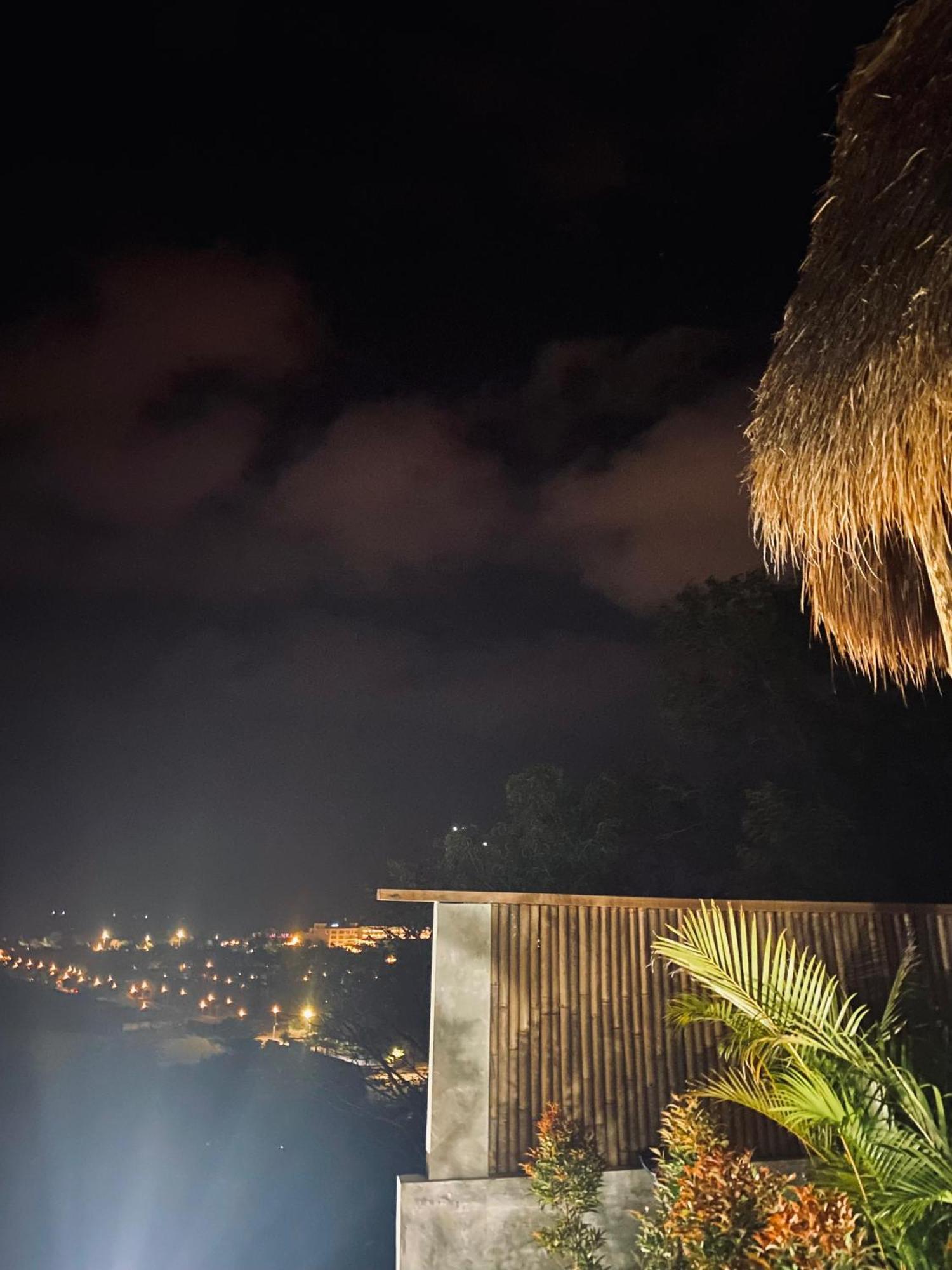 Sky Mountain Views Hotel Kuta  Exterior foto