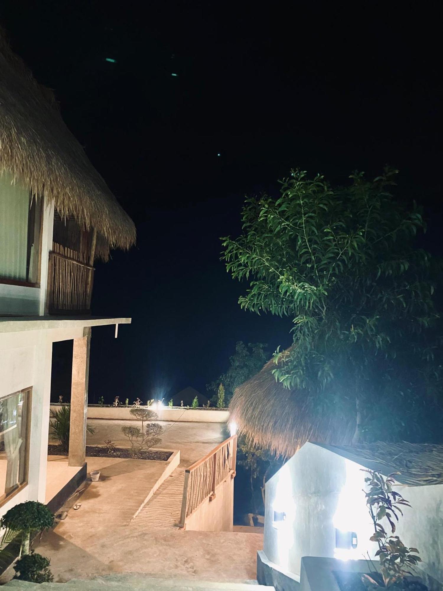 Sky Mountain Views Hotel Kuta  Exterior foto