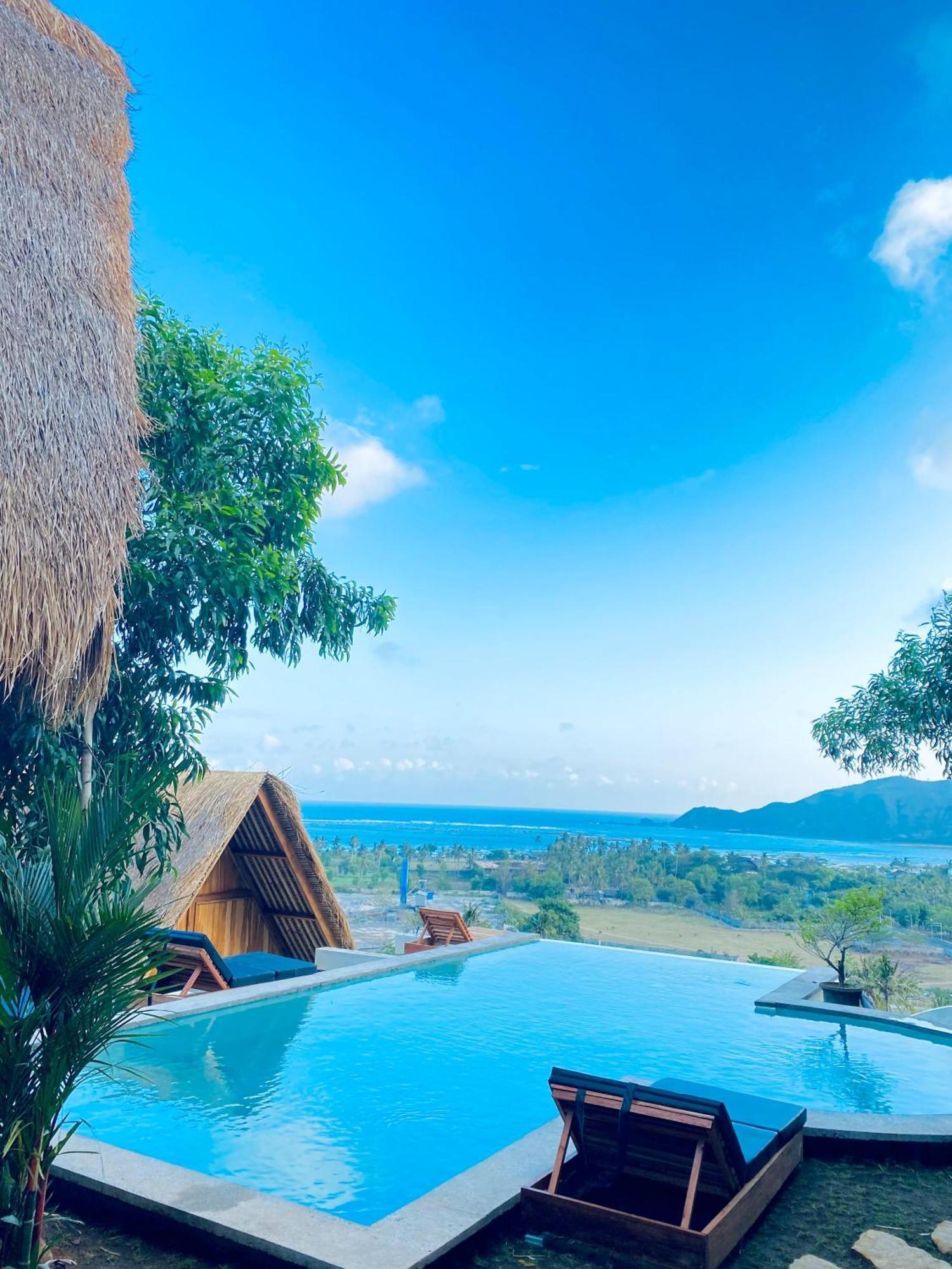 Sky Mountain Views Hotel Kuta  Exterior foto