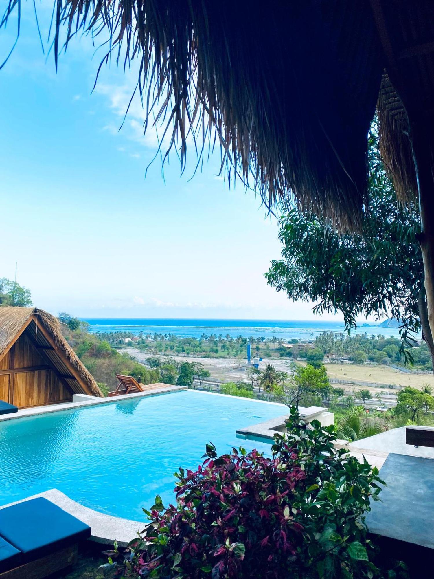 Sky Mountain Views Hotel Kuta  Exterior foto