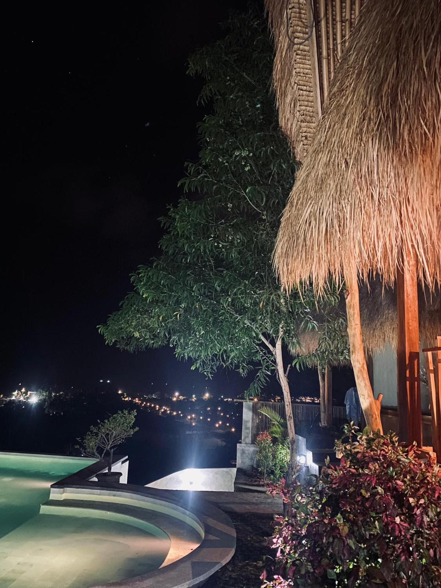 Sky Mountain Views Hotel Kuta  Exterior foto