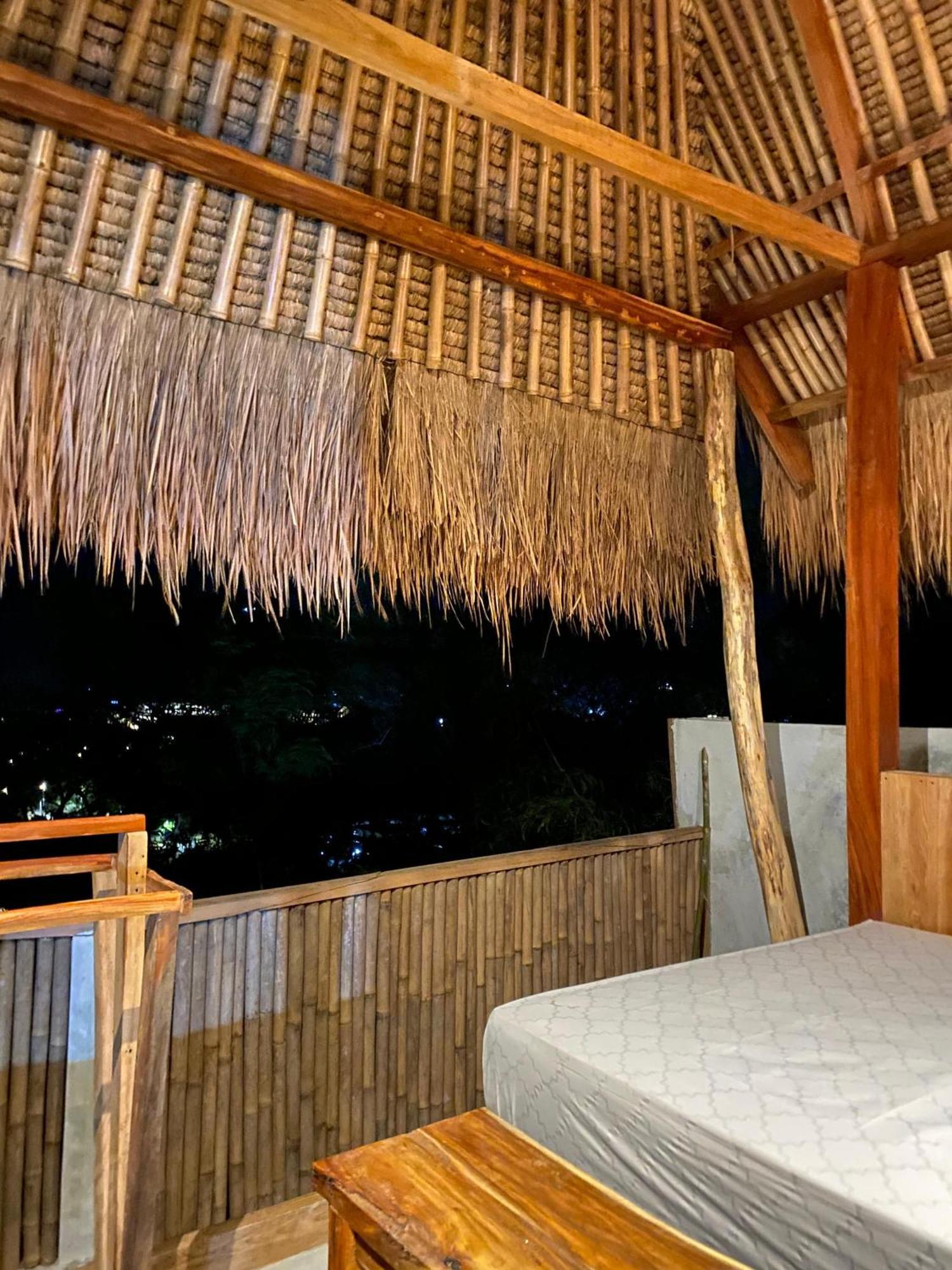 Sky Mountain Views Hotel Kuta  Exterior foto