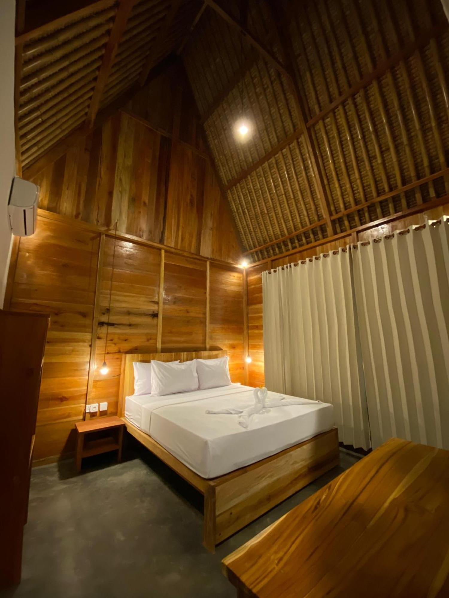 Sky Mountain Views Hotel Kuta  Exterior foto